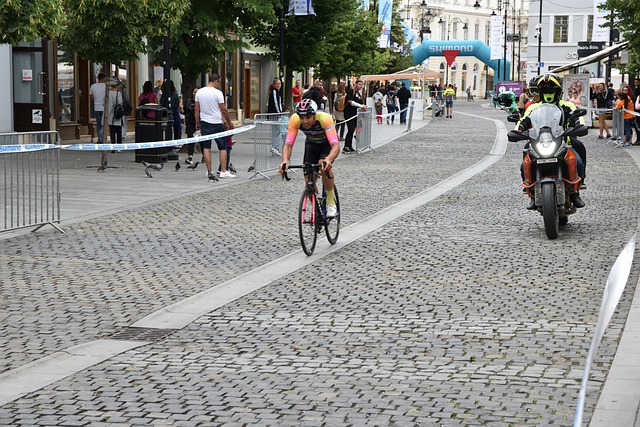 共同为美国 共同为美国